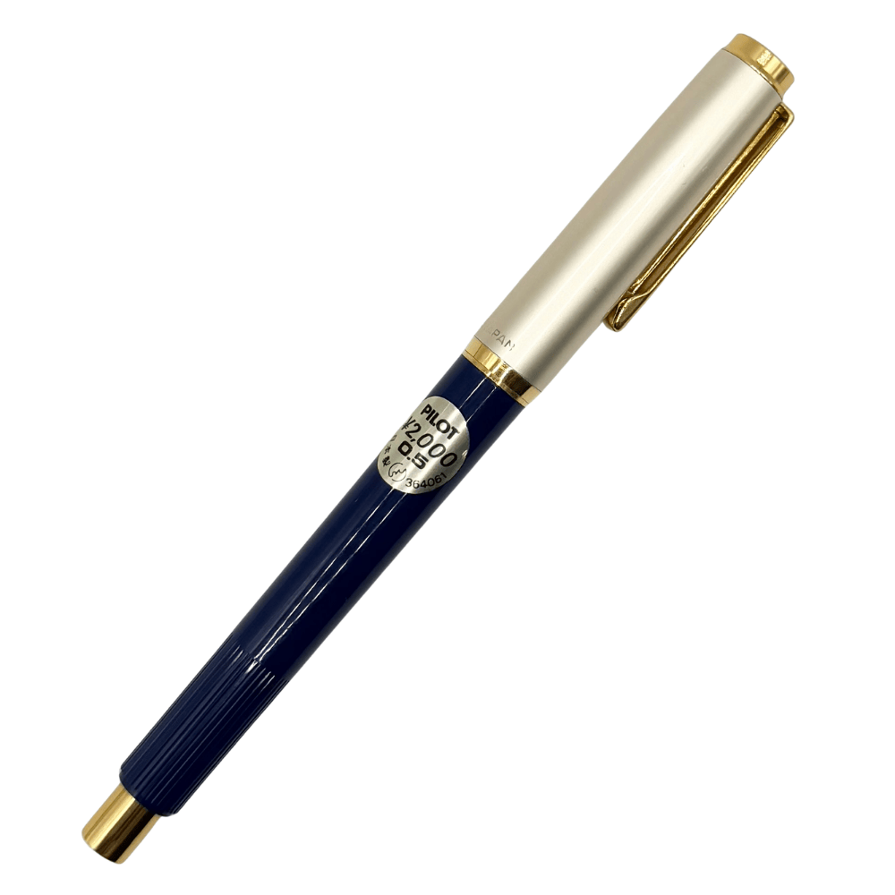 Pilot kapaklı vintage versatil kalem lacivert gövde ve mat altın kapak, tam boy 0.5 mm
