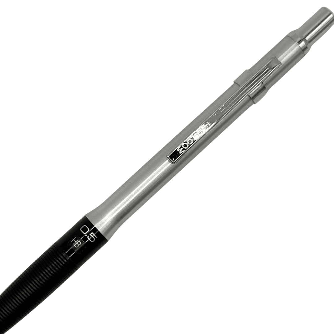 Tombow SH-1000 LP gövdesinin üst yarısı, ince klips ve krom tıklama başlığı