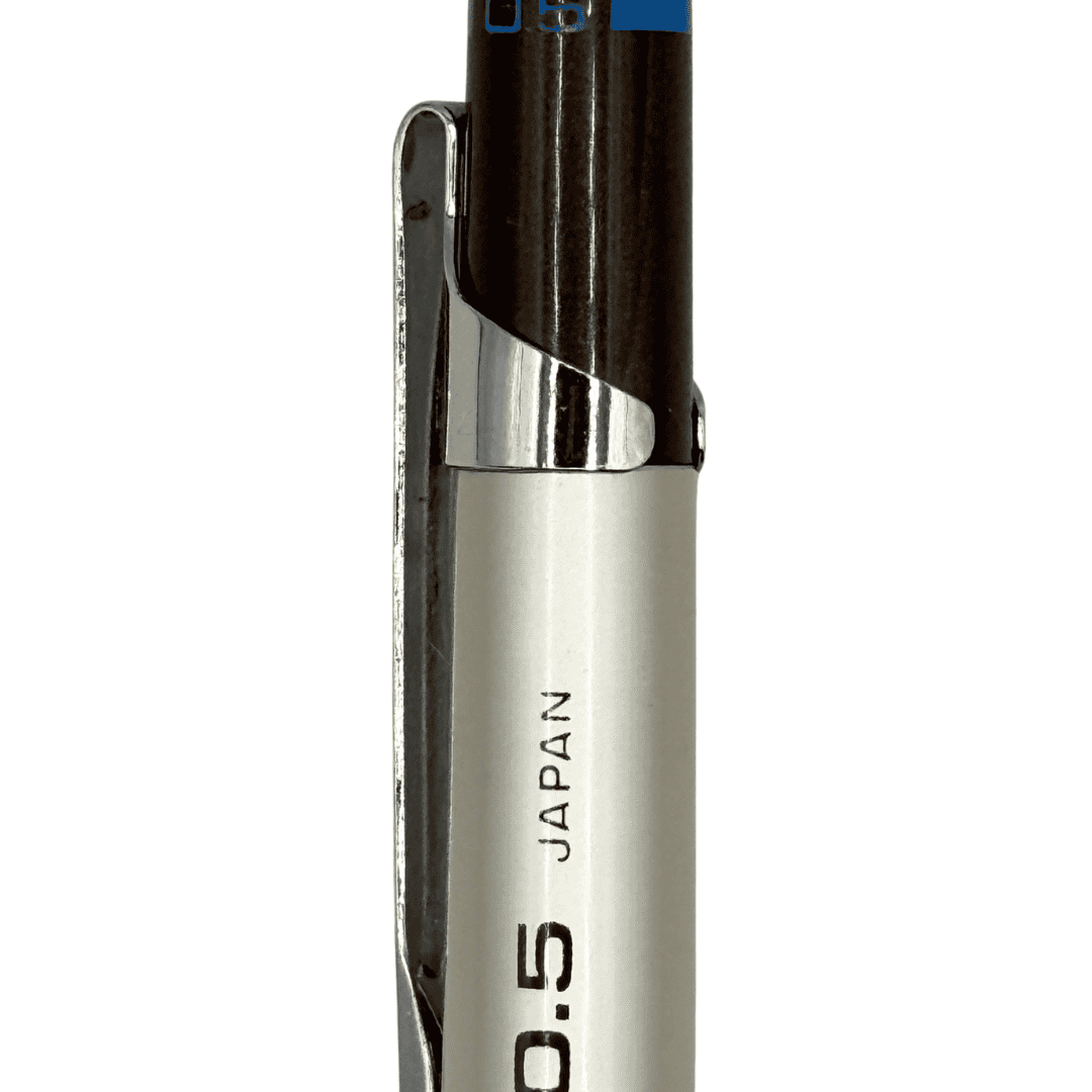Pilot H-2085 kalemin metal klipsi, 0.5 Japan baskısı ve mavi uç göstergesi makro çekim