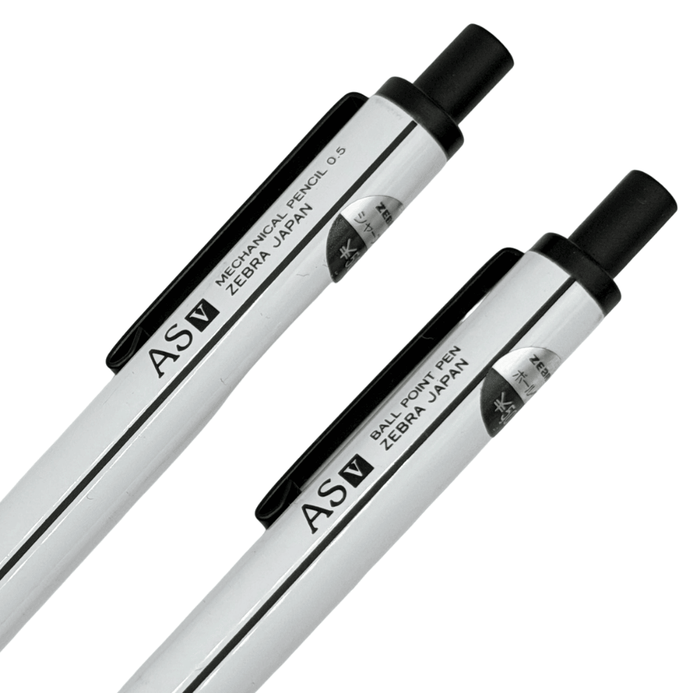 Zebra AS-V kalemlerinin üst kısımları, Mechanical Pencil 0.5 ve Ball Point Pen baskıları okunuyor