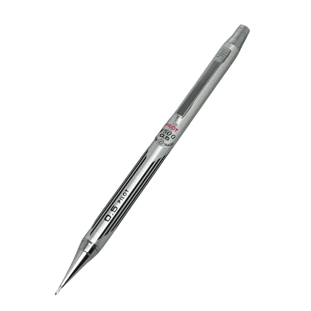 Pilot vintage versatil kalem metal gövde, dikey çizgi desenli krom kaplama ve kırmızı marka baskısı, 0.5 mm