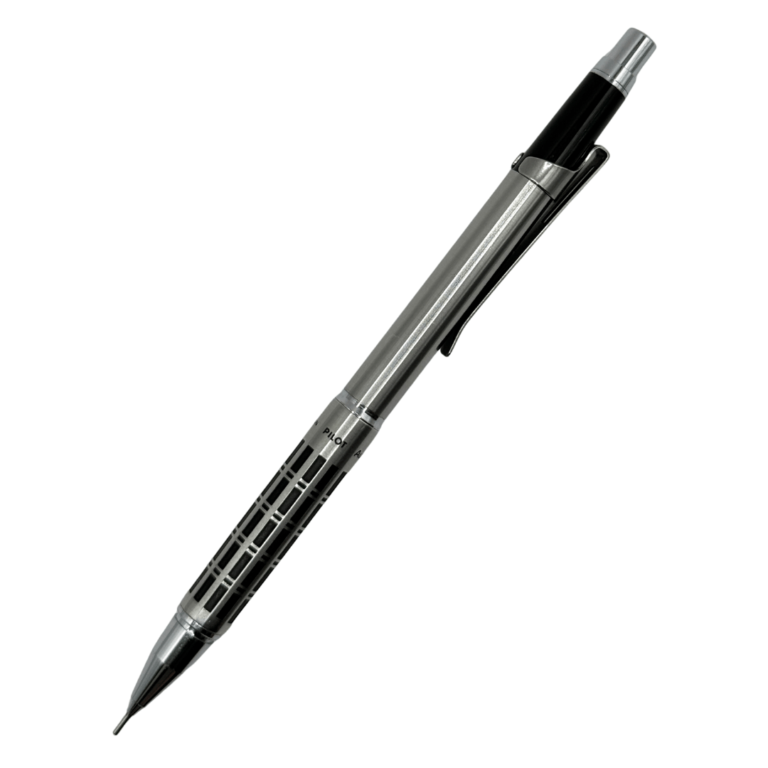 Pilot Automatic vintage kalem diğer yönden tam boy, gövdedeki Pilot yazısı okunuyor