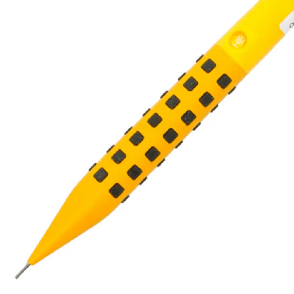 Pentel Smash kalemin siyah kare kabartmalı sarı kavrama bölümü ve ince uç borusu, açılı yakın çekim