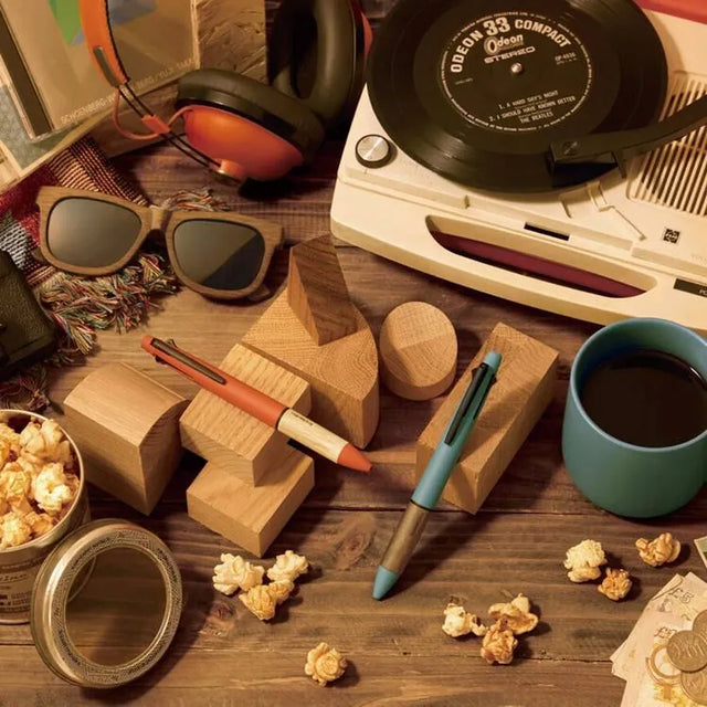 Uni Jetstream x Karimoku 4&1  0.5 mm Versatil Kalem Ve 4 Renk Tükenmez Kalem