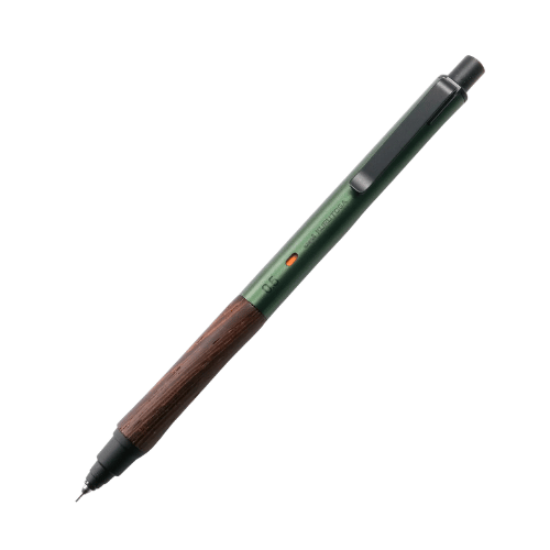 Uni Kuru Toga Wood versatil kalem Forest Green, ahşap kavramalı gövde açılı tam boy, 0.5 mm