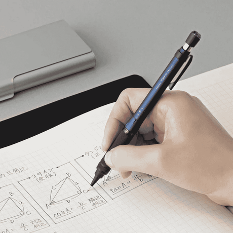 Zebra Tect 2way Metal Grip İncelemesi: Shake Mekanizmalı Teknik Çizim Kalemi