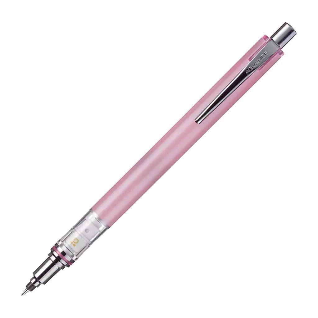 Uni Kuru Toga Advance pembe gövdeli versatil kalem, tam boy görünüm ve metal koni uç, 0.3 mm