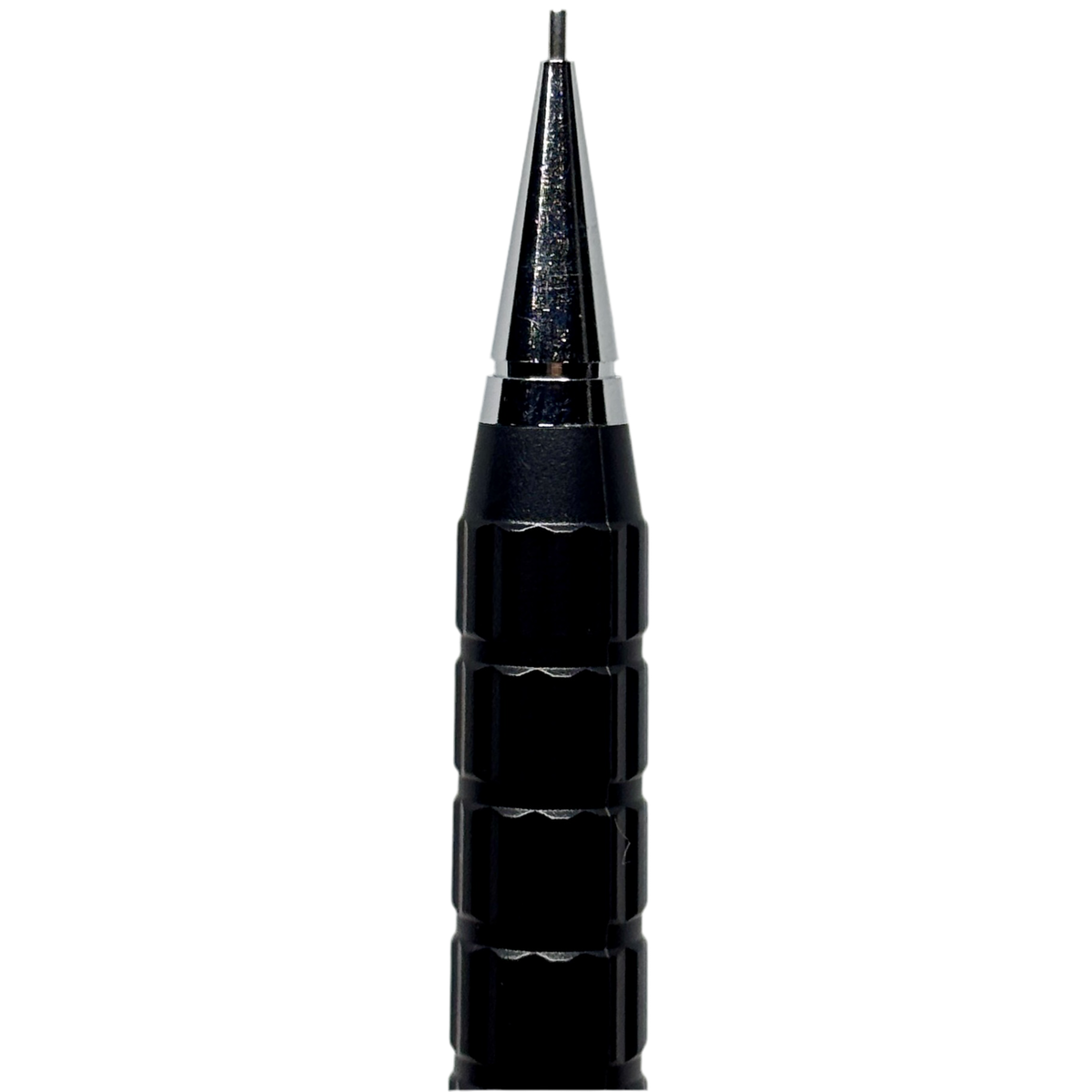 Pilot Trusty Vintage kalemin kademeli siyah kavrama ucu ve dışarı çıkmış 0.5 mm uç borusu