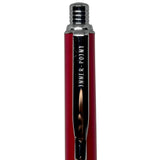 Pilot Inner Point Vintage klipsi üzerindeki INNER-POINT kabartma yazısı yakın çekim