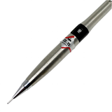 Tombow SH-1500 LP kalemin yivli metal kavrama bölümü, HB halkası ve 1500 yen etiketi yakın çekim