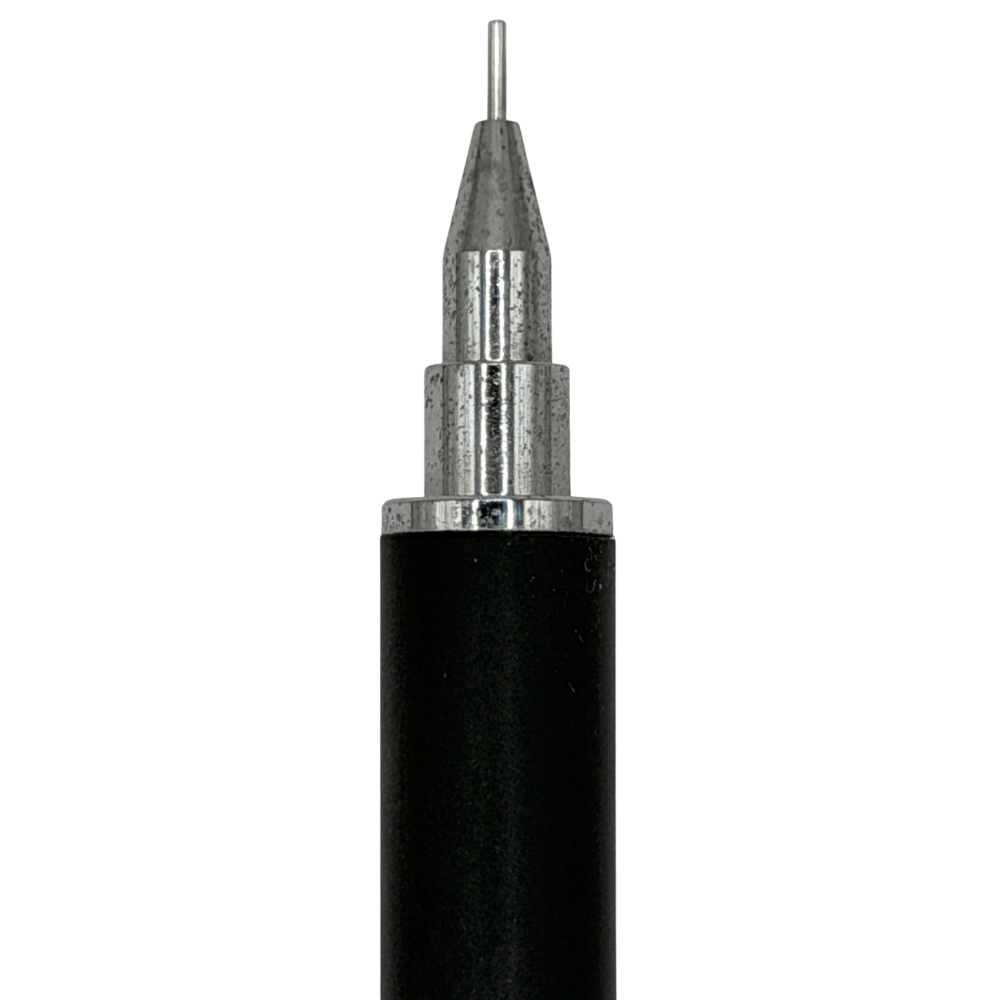 Ohto SP-503 kalemin kademeli metal koni ucu ve ince uç borusu makro yakınlıkta