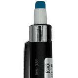 Uni M5-351 kalemin arka ucundaki mavi uç sertlik göstergesi ve krom tıklama başlığı