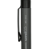 Uni M5-1052 gövdesindeki uni 0.5 ve M5-1052 baskısı ile ince siyah klips detayı