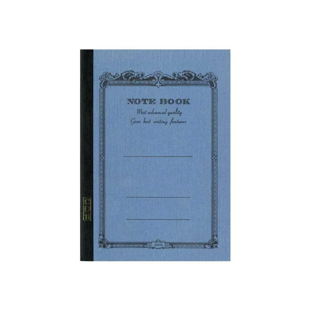 Apica CD-11 A5 defter mavi keten dokulu kapak, süslü çerçeve içinde NOTE BOOK yazısı