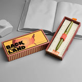 Esterbrook Back To The Land retro ambalaj kutusu açık, kalem cetvelli iç tepside duruyor