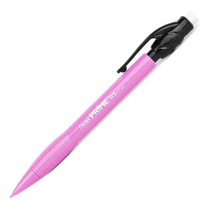 Pentel Prime versatil kalem pembe gövde, siyah klips ve beyaz silgi başlık, çapraz görünüm, 0.5 mm