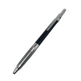 Pilot H-2003 kalem ters yönde tam boy, kavramadaki kare delik deseni ve krom uç görünür