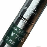 Sakura Slide Sharp gövdesinde SAKURA SLIDE SHARP 700 yen 0.5 mm etiketi yakın çekim