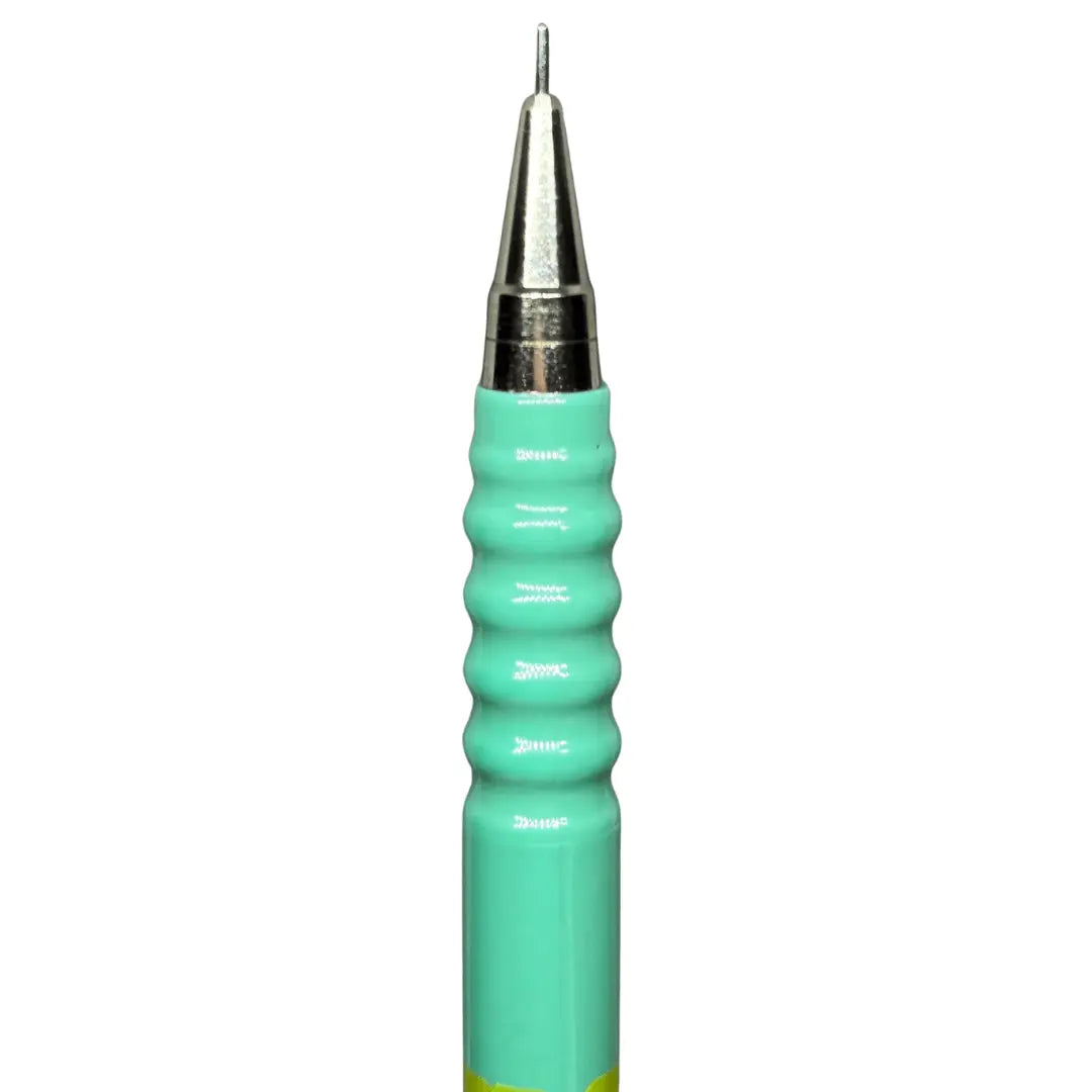 Rotring Tikky Special kalemin dalgalı mint kavrama bölümü ve krom koni ucu, dik makro