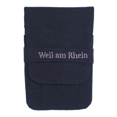 Weil am Rhein 3'lü kalem kılıfı lacivert kanvas, kapağı kapalı ön yüz ve işlemeli marka adı