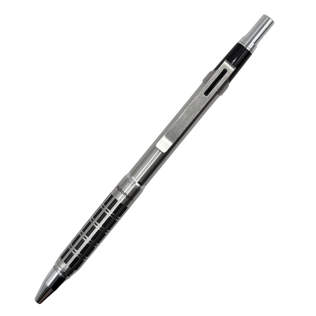 Pilot Automatic vintage versatil kalem, çelik gövde ve kafes desenli konik uç bölümü, 0.5 mm