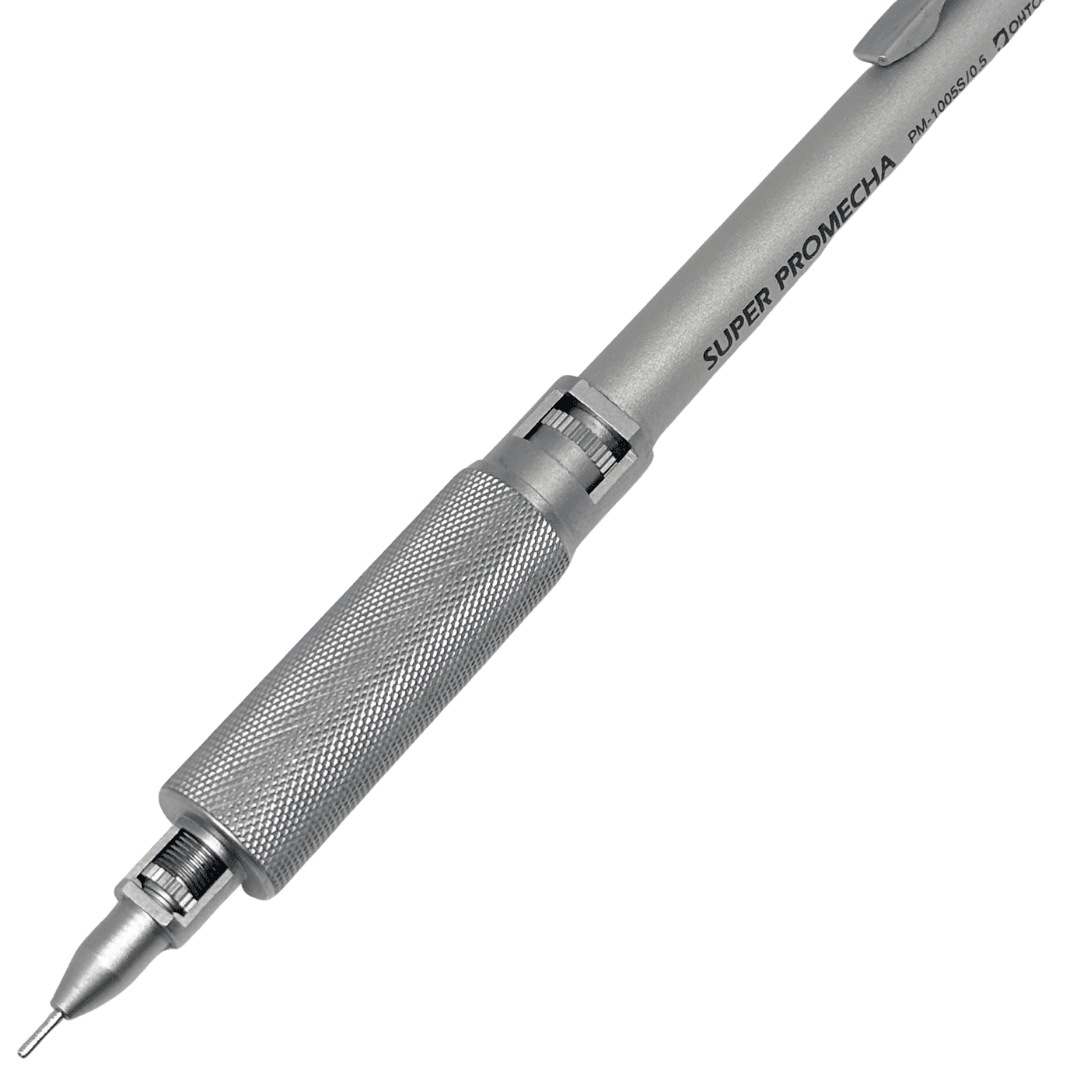 Ohto Super Promecha kalemin alt yarısı, PM-1005S/0.5 baskısı ve ayarlanabilir tırtıklı kavrama halkası görünür