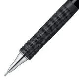 Pentel Orenz Metal Grip kalemin tırtıklı siyah metal kavrama bölümü ve ince uç borusu yakın çekim