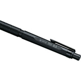 Pentel Orenz Nero üst gövdesi; orenz, PP3005 ve 0.5 yazıları ile siyah klips yakın çekim