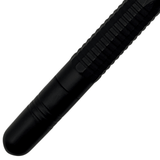 Pentel QX kalemin arka ucu ve yivli kavrama bölümünün makro çekimi, mat siyah yüzey