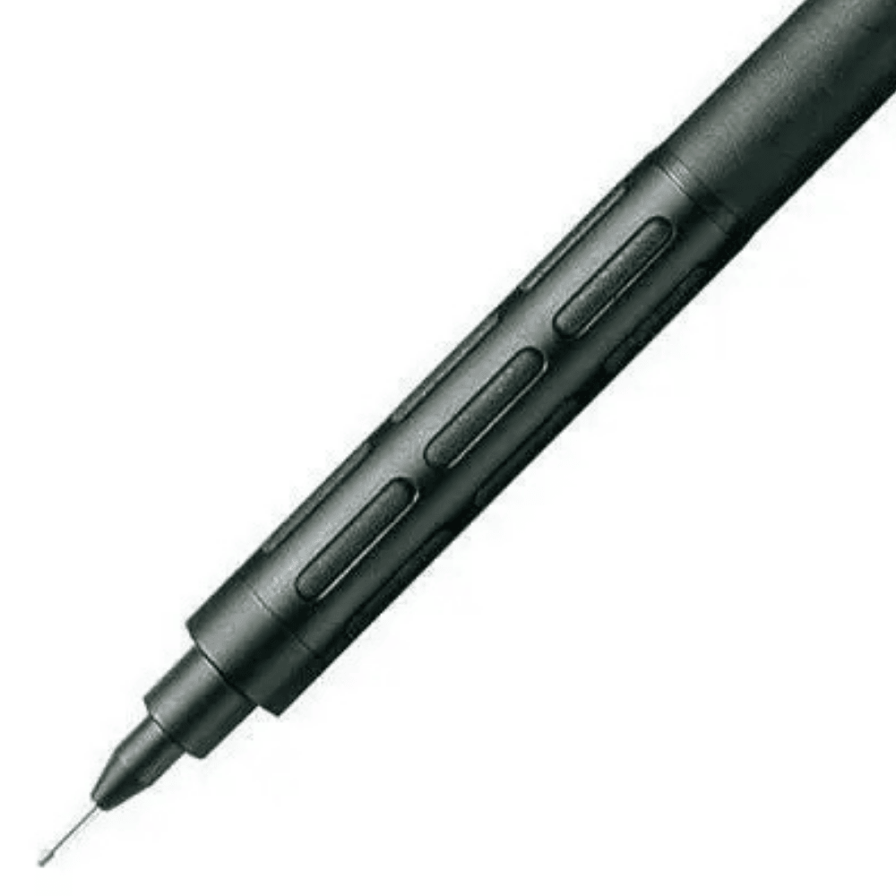Pentel Graph 1000 lastikli kavrama bölümü ve kademeli koni ucu yakın çekim, ince metal uç görünür