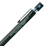 Pentel Graph 1000 üst gövdedeki GRAPH1000 FOR PRO PG1007 JAPAN baskısı ve mavi HB başlığı
