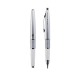 Pentel Kerry Craft Design kalemin kapalı ve kapağı arkaya takılı iki hali yan yana, uç görünür
