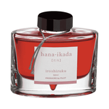 Pilot Iroshizuku Hana-Ikada şişe mürekkep 50 ml, cam şişede pembe kırmızı mürekkep ve etiketi