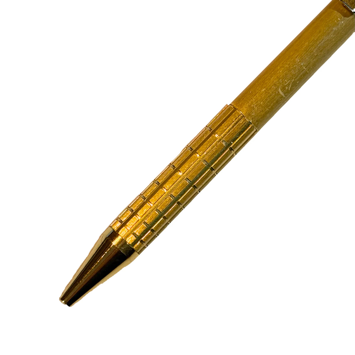 Staedtler Micromatic 777 Gold, uç konisi ve kare desenli kavrama bölümü