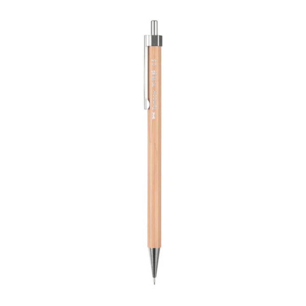 Tombow Ki-Monogatari natural gövde dik konumda, beyaz zeminde tam boy, 0.5 mm baskısı görünür