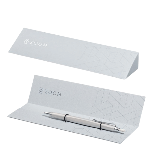 Tombow Zoom L2 kalemin gri üçgen ZOOM ambalajı, kapalı ve içinde kalemle açık hâli