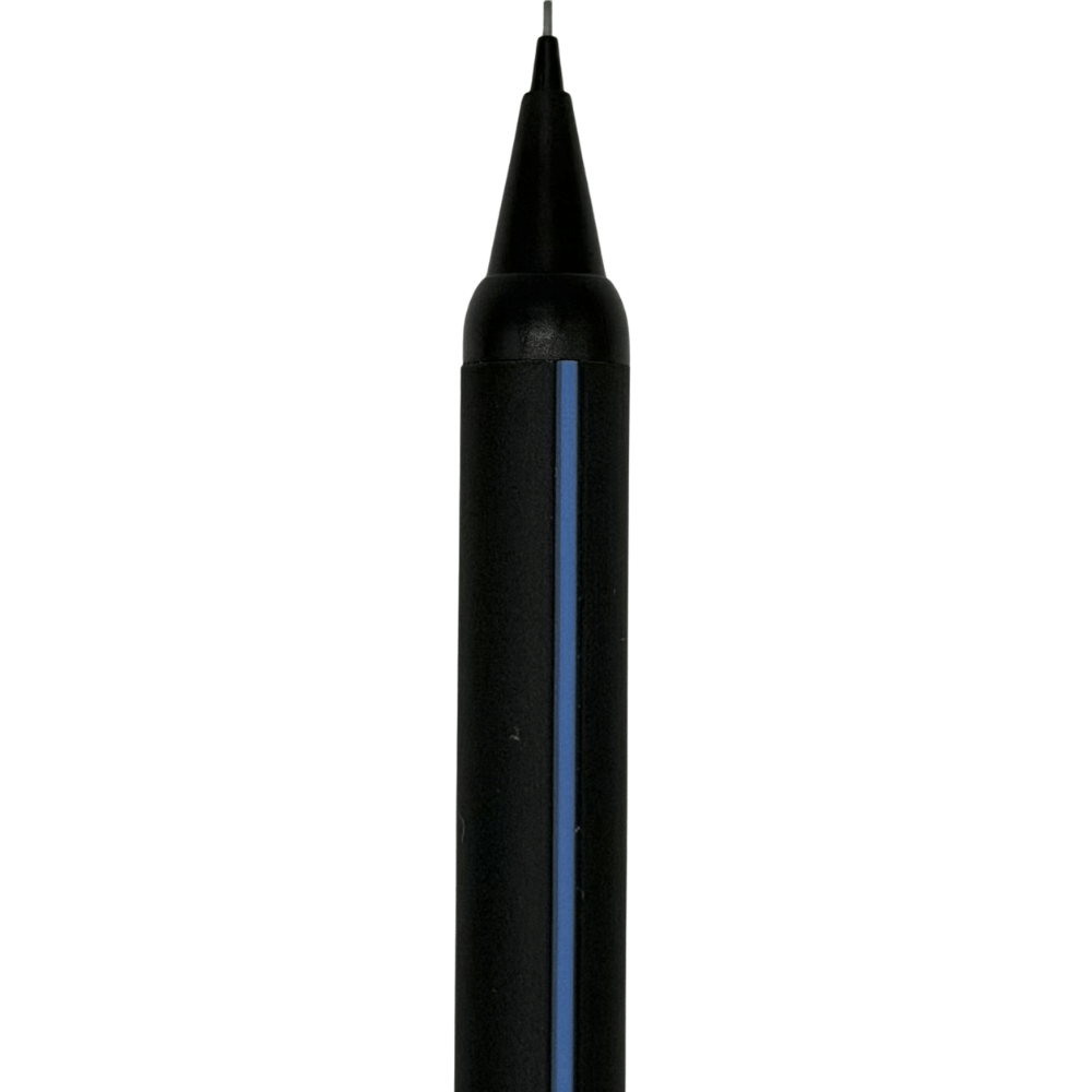 Tombow Runner kalemin koni uç bölümü ve mavi şeridi karşıdan makro, ince kurşun görünür