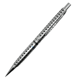 Tombow Vintage Versatil Kalem, geometrik kazıma desenli çelik gövde, tam boy çapraz görünüm, 0.5 mm