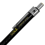 Tombow LZ üst gövdesi, TOMBOW JAPAN yazısı, krom klips ve H sertlik göstergesi
