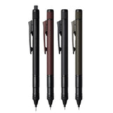 Tombow Mono Graph Tune versatil kalem dört gövde rengi yan yana; siyah, bordo, koyu gri ve haki, 0.5 mm