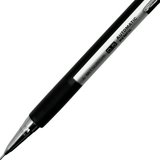 Uni Mitsubishi Automatic gövdesindeki MITSUBISHI 0.5 Automatic Pencil baskısı ve yivli kavrama